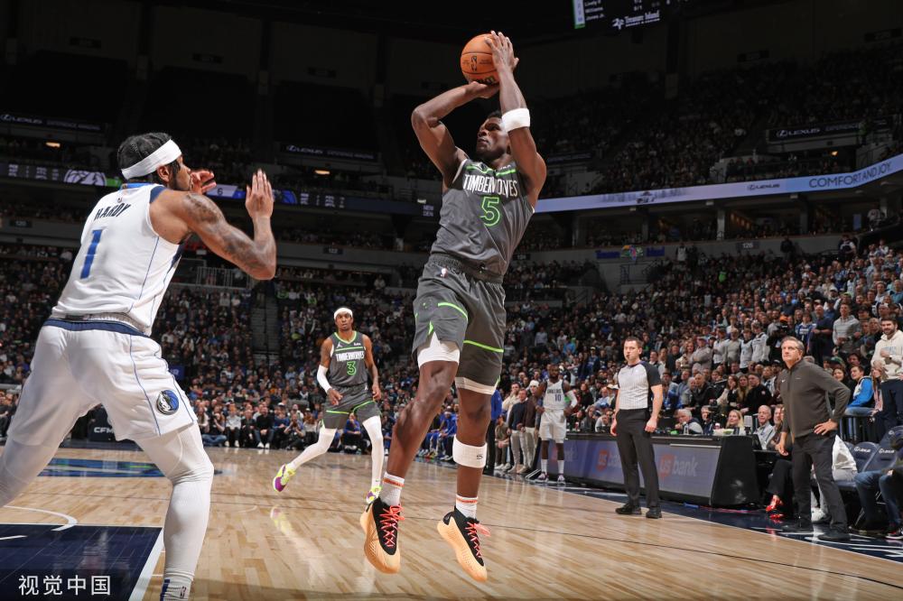 场友谊赛上 场友谊赛上