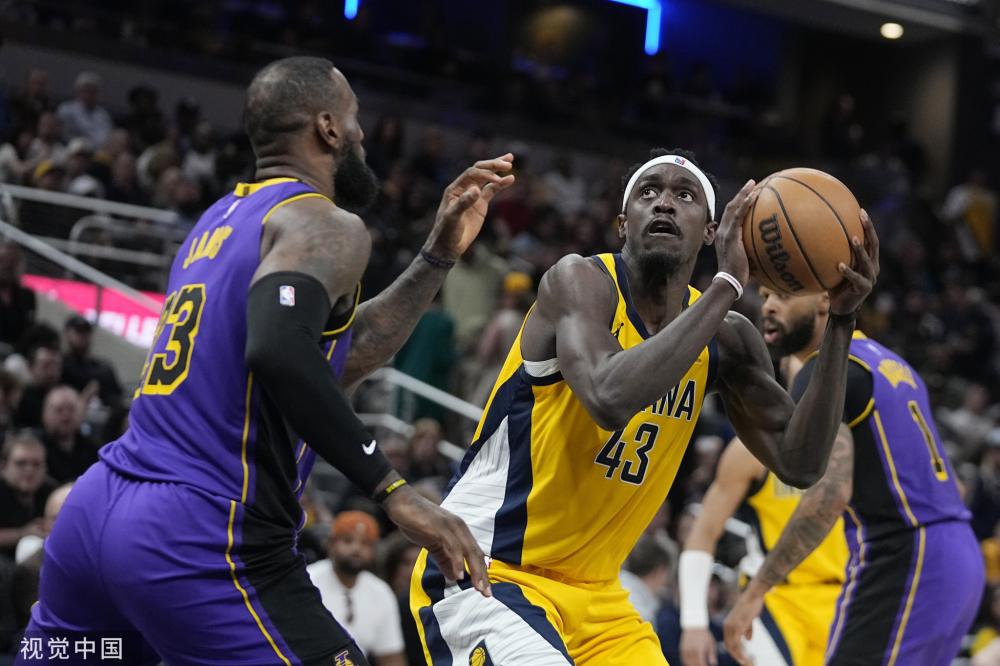 湖人队的艰 湖人队的艰