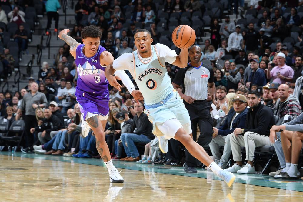 伯克在与广 伯克在与广